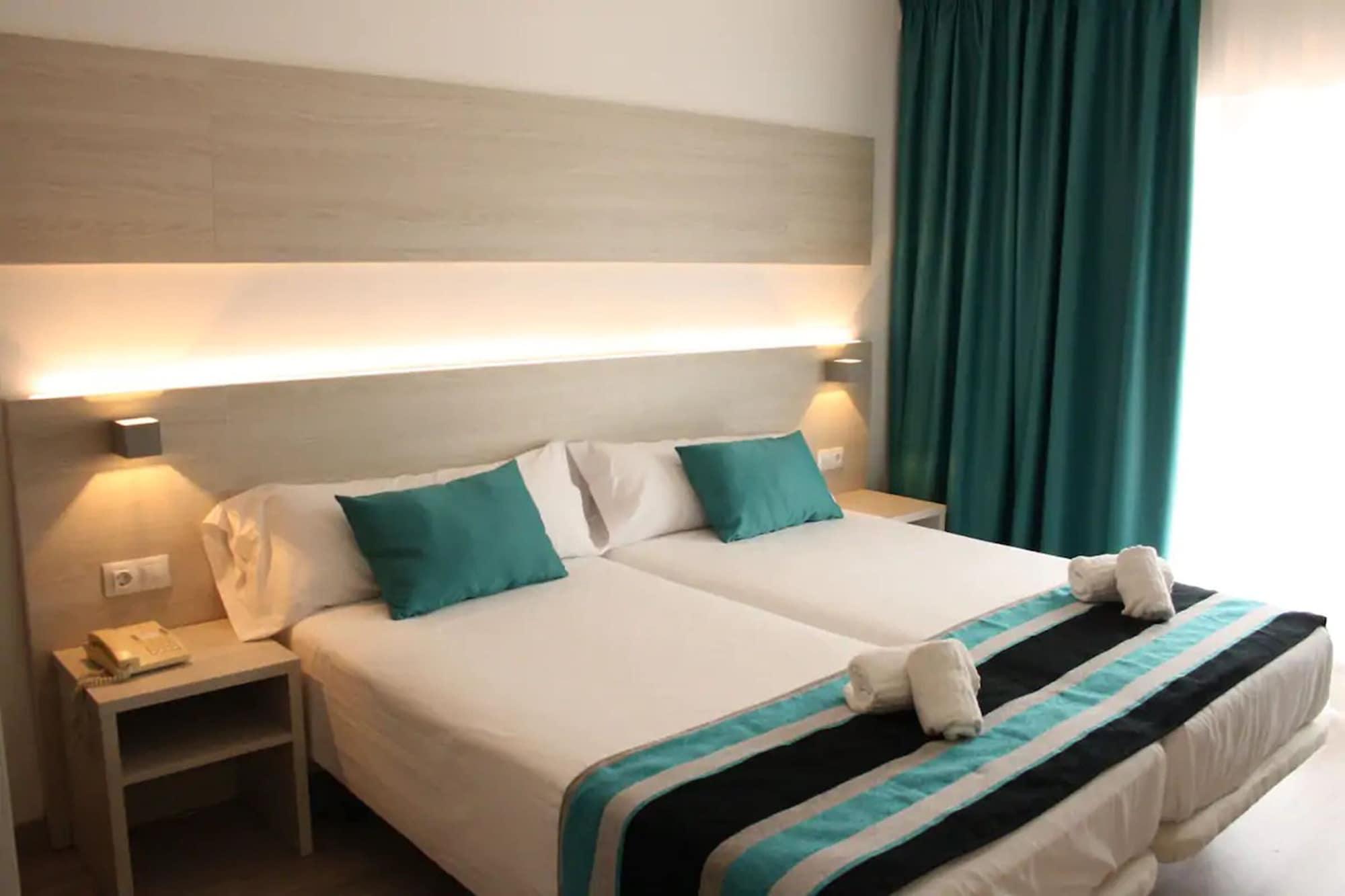 Hotel Fenix 4*